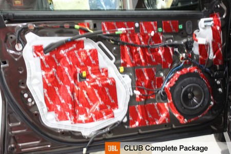 トヨタ・カムリのスピーカー交換の事例です